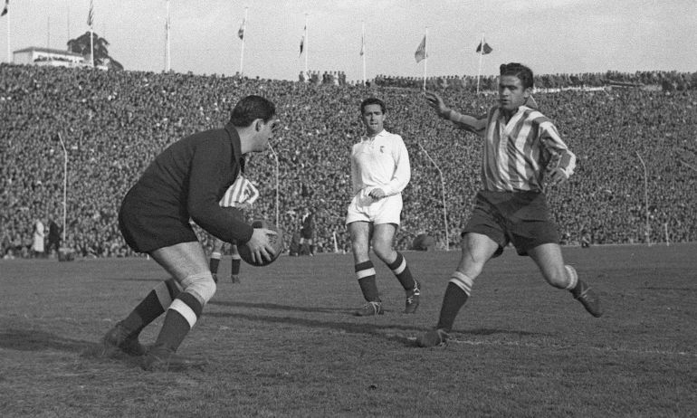 El primer equipo en lucir dorsales en su camiseta de la Liga