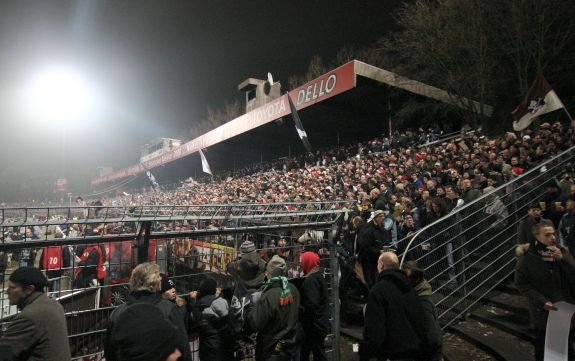 FC St. Pauli, a club that maintains some customs of the retro football