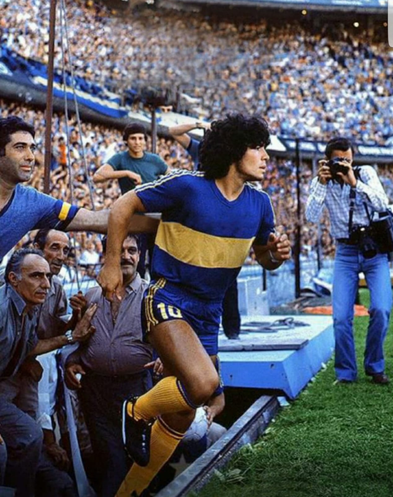 When Maradona chose Boca Juniors and River Plate rejected
