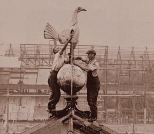 ¿Por qué el escudo del Tottenham Hotspur es un gallo sobre un balón?