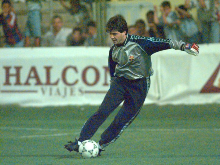 Carles Busquets, el portero de pantalón largo del Barcelona de los 90