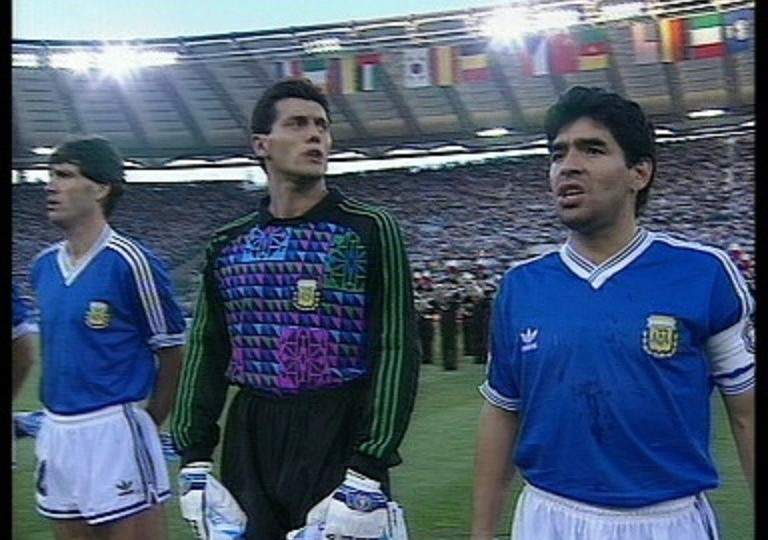 The whistle to the anthem of Argentina in the final of Italy ’90