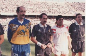 El enfrentamiento entre Carmelo y Maradona en un Cádiz-Sevilla