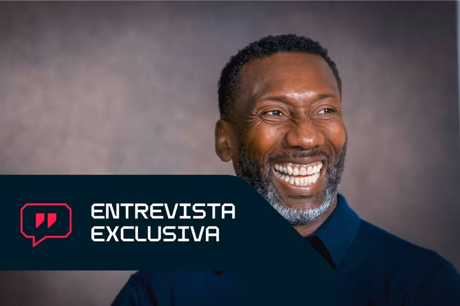 Hasselbaink en Flashscore sAtléticoieSimeone og Premier, der ikke længere eksisterer Jimmy Floyd Hasselbaink en su entrevista con Flashscore