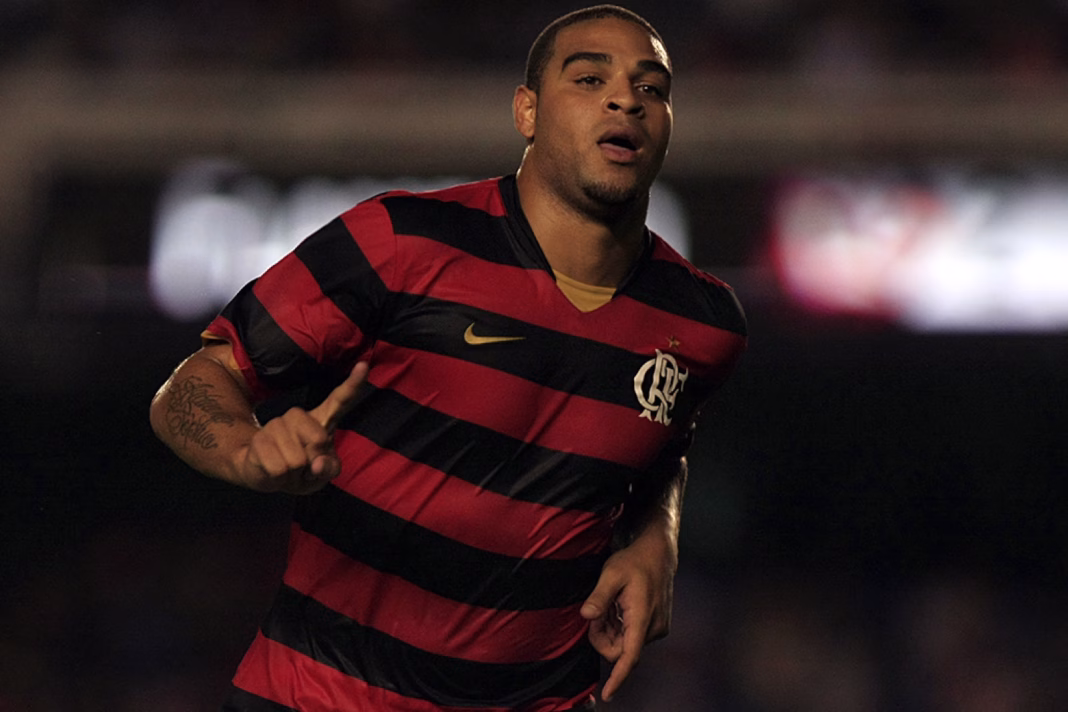 Futbolistas que prometían ser leyenda y se quedaron por el camino Futbolistas que prometían ser leyenda: Adriano el Emperador con Flamengo